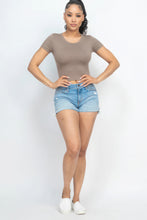 Load image into Gallery viewer, Short Sleeve Roundneck Crop Top