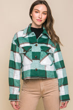 Load image into Gallery viewer, Yarn Dyed Plaid Button Up Jacket
