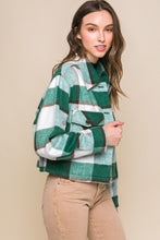 Load image into Gallery viewer, Yarn Dyed Plaid Button Up Jacket
