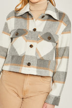 Load image into Gallery viewer, Yarn Dyed Plaid Button Up Jacket
