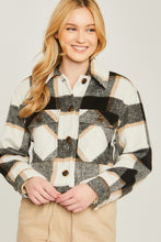 Load image into Gallery viewer, Yarn Dyed Plaid Button Up Jacket
