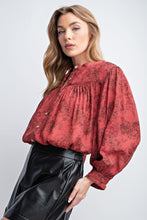 Load image into Gallery viewer, 3/4 Sleeve Crepe Button Down Printed Top
