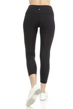 Load image into Gallery viewer, Premium Activewear 7/8 Leggings
